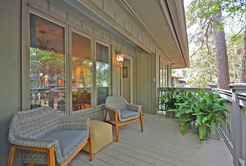 Welcome to 106 Inlet Cove!