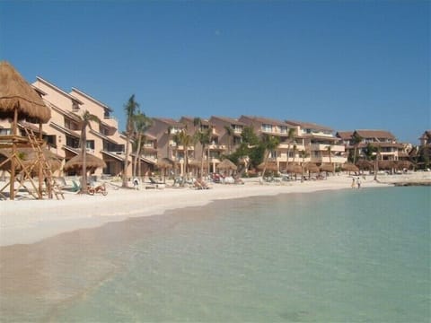 Chac Hal Al Condos on the Main Beach in Puerto Aventuras