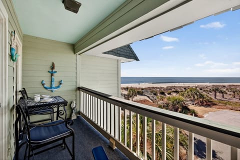 Private Oceanfront Balcony