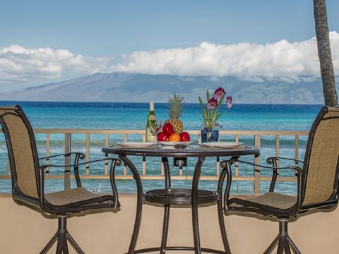 Spectacular Ocean Views from your private lanai