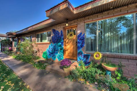 Desert Gardens (1)