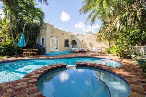 60919ca4-0ca5-4ed7-8a78-751b7b683d37