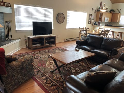 Family room,  Smart TV