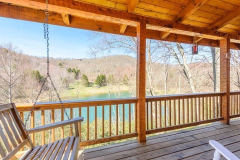 Enjoy Lake and Mountain Views from Rear Decks of Lakeside at Hawksnest!
