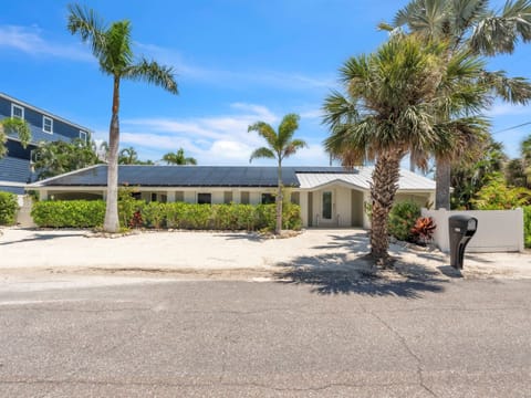 201 69th AMI Beach Home, Holmes Beach, Anna Maria Island, Florida