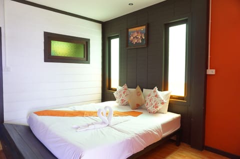 Superior Bungalow with Garden View | WiFi (free)