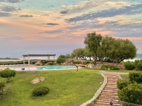 swimming-pool Area

