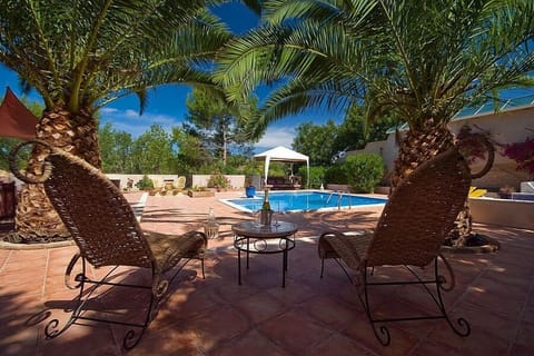 pool side patio