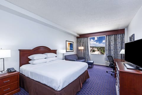 Premium bedding, pillowtop beds, in-room safe, desk