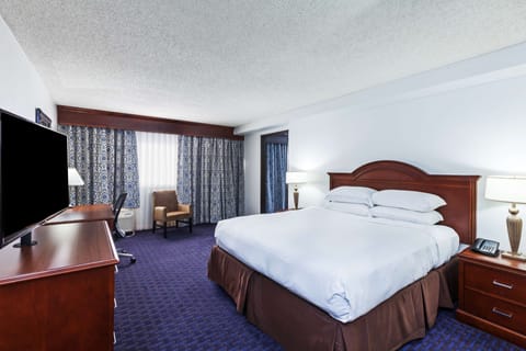 Premium bedding, pillowtop beds, in-room safe, desk