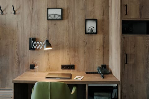 Comfort Single Room, 1 Large Twin Bed, Non Smoking, Courtyard View | Hypo-allergenic bedding, blackout drapes, soundproofing, free WiFi