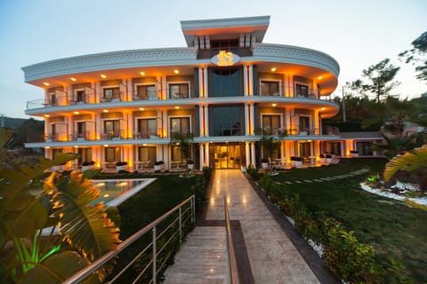 Front of property - evening/night