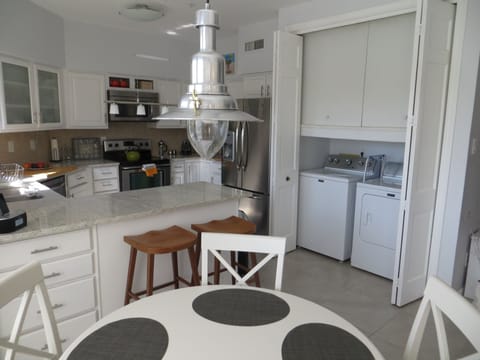 Full size washer & dryer