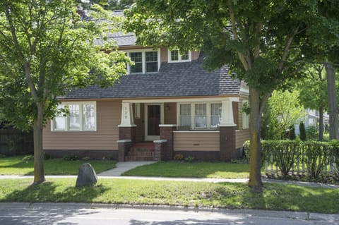 The Bobeda Bungalow is steps to downtown Flushing and has ample  parking, 