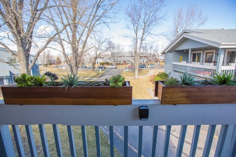 View of the neighborhood