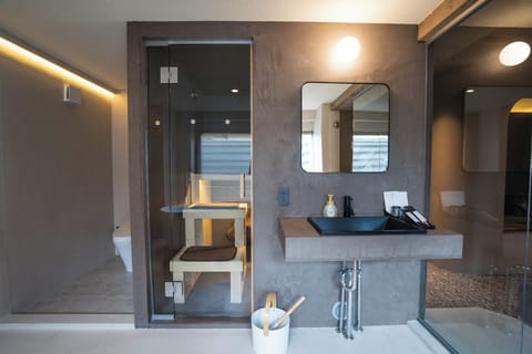 4th-Floor Suite with Private Sauna for Two, Non Smoking | Bathroom | Shower, free toiletries, hair dryer, slippers