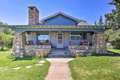 Custer Vacation Rental | 4BR | 3BA | 3,500 Sq Ft | Steps Required