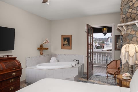 Premium bedding, individually decorated, individually furnished