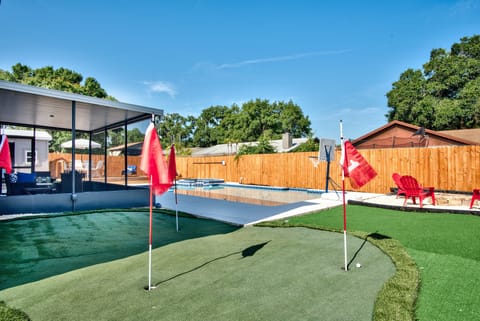 Mini golf anyone? This little 4 hole green has many fun challenges.