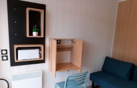 Chalet (Floating) | Living area | Table tennis