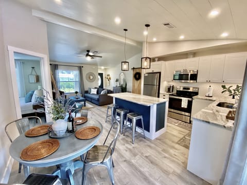 Open modern concept focused on warmth and gatherings