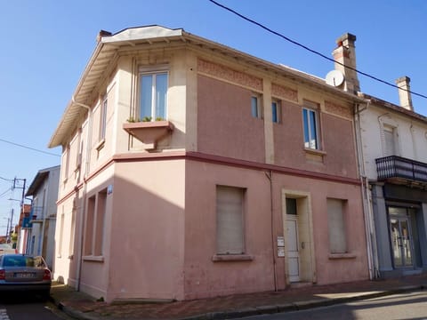 Property, House, Building, Neighbourhood, Architecture, Residential Area, Town, Facade, Real Estate, Wall