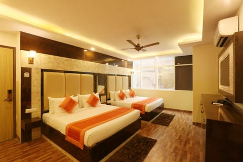 Family Suite, 1 Double Bed | Soundproofing, rollaway beds, free WiFi