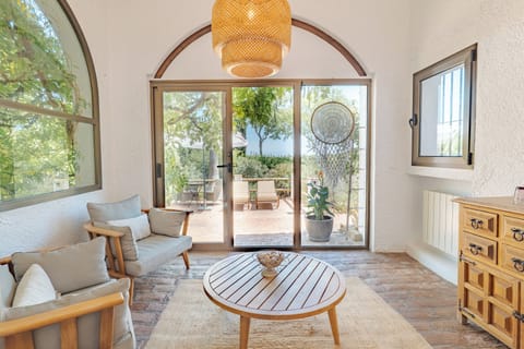 Exclusive Double Room, Terrace, Valley View (Malaga) | Individually furnished, free WiFi, bed sheets