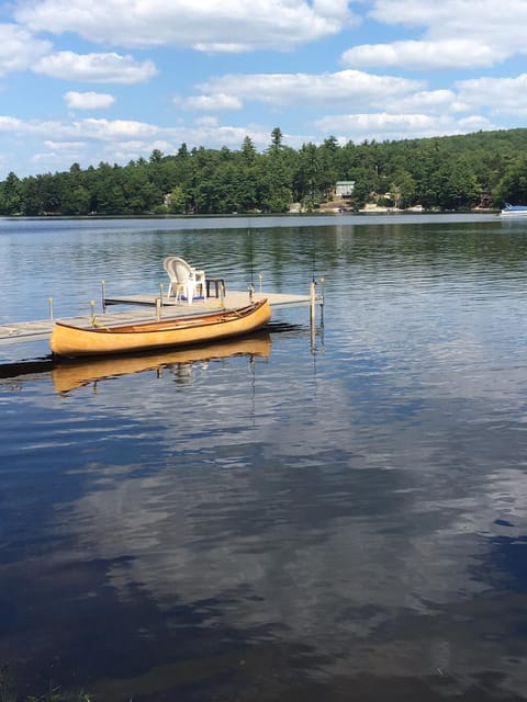 One of the docks w/canoe available to renters
