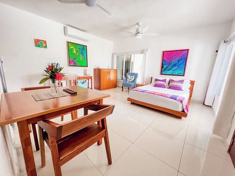 Lovely bright suite with a queen sized bed