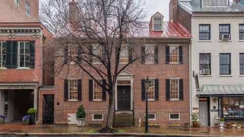 Duvall House began life as a tavern in the summer of 1783. 