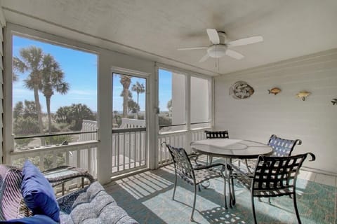 Screened in Porch