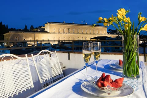 Deluxe Apartment, 2 Bedrooms, Non Smoking | City view