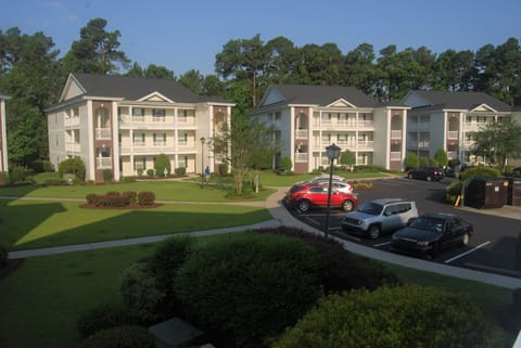 Condo, 3 Bedrooms | Front of property
