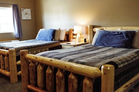 Standard Double Room, Ensuite (ADA Queen Standard)