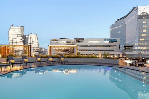 2 outdoor pools, sun loungers
