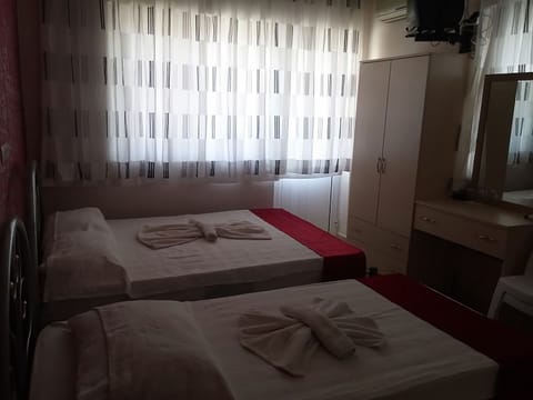 Standard Triple Room | Free WiFi