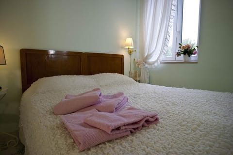 Apartment, 1 Bedroom | 1 bedroom, free WiFi