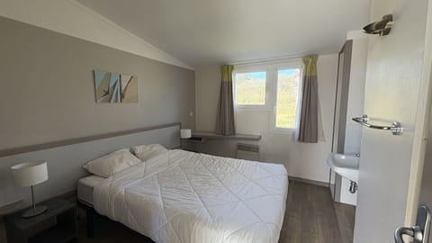 Cottage, 2 Bedrooms (4 personnes) | Individually decorated, individually furnished, free cribs/infant beds