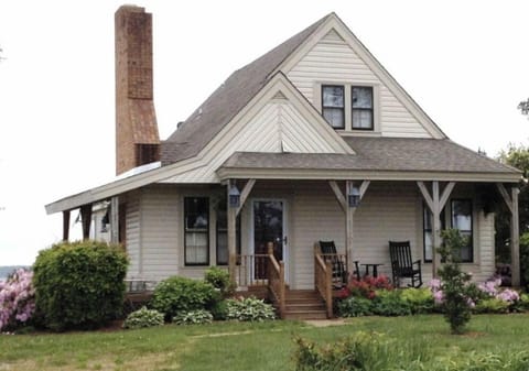 The Island Cottage