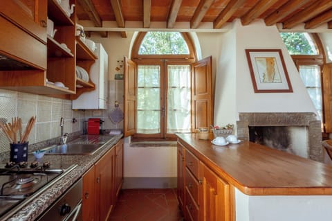 Loft, Garden View (Torrino) | Private kitchen | Full-size fridge, oven, stovetop, coffee/tea maker