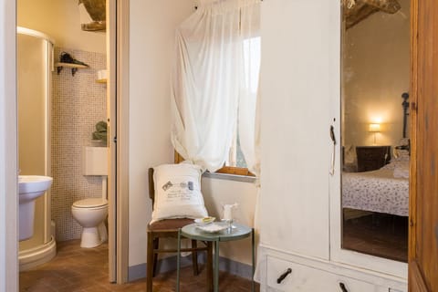 Triple Room (Salice) | Desk, free cribs/infant beds, travel crib, free WiFi