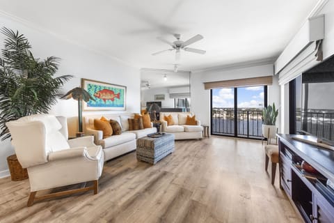 Spacious Living Area offer comfortable seating with a Fantastic View