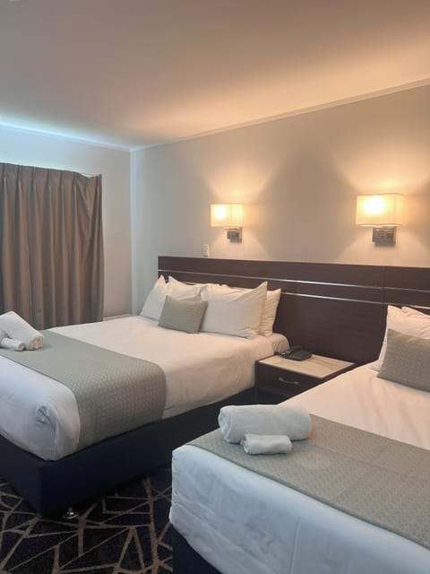 Standard Double or Twin Room | Premium bedding, pillowtop beds, desk, laptop workspace