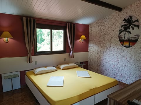 Minibar, in-room safe, desk, free WiFi