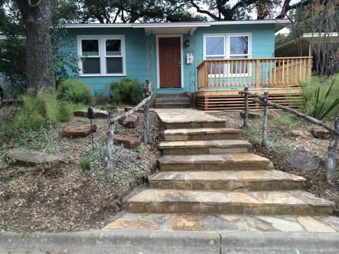 Front entry...welcome home!
