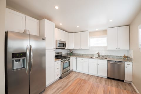 Fully equipped kitchen!