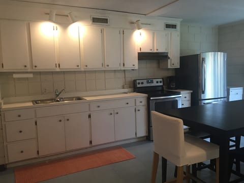 Kitchen - new appliances including dishwasher