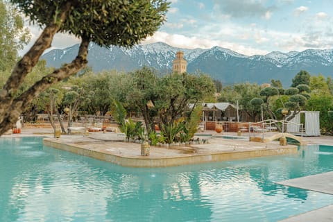 Outdoor pool, open 9:00 AM to 7:30 PM, pool umbrellas, sun loungers