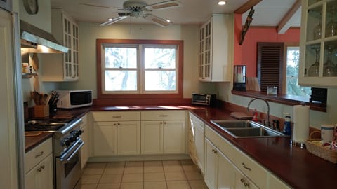 We've cooked lots of meals here and have great memories :-)